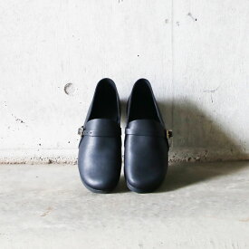 [期間限定 SALE] KOJIMA SHOE MAKERS (コジマシューメイカーズ) KSM [DEAN] OILED LEATHER SLIP ON/ KSM-02 /ストラップ付 レザースリッポン / 年齢・性別を選ばないニューベーシック/ スニーカー感覚で履けるシンプルデザインのスリッポン　【定番商品】