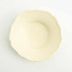 Awabi ware 輪花中深皿 アイボリー マット 陶器 作家物 うつわ 器 食器 アワビウェア