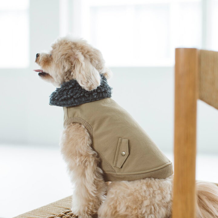 楽天市場 犬 服 洋服 フィールドボディウォーマー S Mおしゃれ シンプル 高級 犬服 ドッグウェア 犬 ドッグ ウェア 日本 国内 国産 冬 ダウン ジャケット ファッション いぬ 子犬 犬用 かわいい 散歩 お出掛け 旅行 ペット 洋服 カフェ フリーステッチ