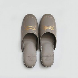 CLOAKROOMS of .Fuller PANTOUFLE （クロークルームス フラー パントゥフル） スリッパ 【Moccasin：モカシン】 GREIGE/GOLD