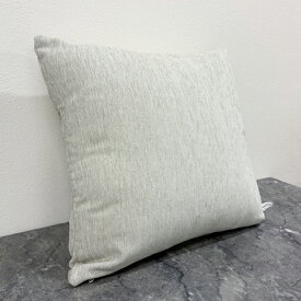 [中古]★モデルルーム展示品★【FABRICIA】ファブリシアクッションカバー単体薄グレー起毛43×43cm両面無地日本製インテリア雑貨