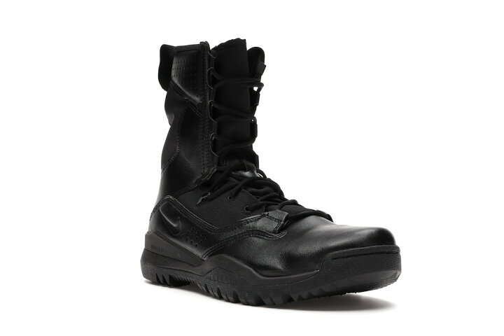 楽天市場】【今だけ500円割引クーポンあり!!】Nike Nike Special Field 