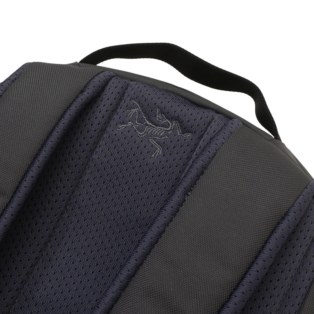 100％本物保証 新品 アークテリクス ARC'TERYX Mantis 16 Backpack マンティス16 バックパック  GRAPHITE X000006136 FRESH STORE
