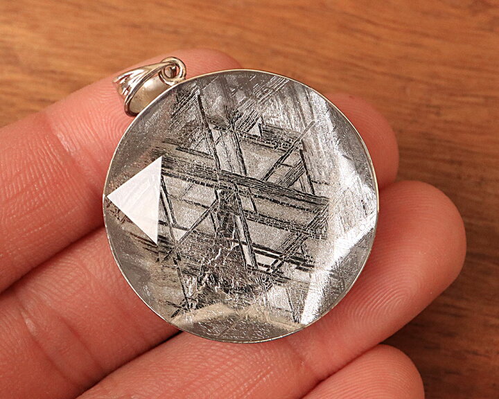 楽天市場】【送料無料】メテオライト（ギベオン隕石）ダビデペンダント  