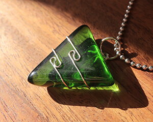 H&E社 ガイアストーン ガイアストーンワイヤーペンダント【ヘブン&アース社】【送料無料】【ロバートシモンズ氏】 Gaia Stone