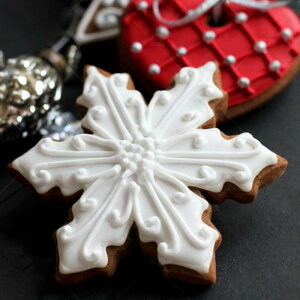 クッキー型 クリスマス 抜き型 フォンダン型 お菓子づくり ステンレス チョコレート ビスケット パイ生地 キッチン 調理器具 デコレーション 家庭用 かわいい 雪の結晶