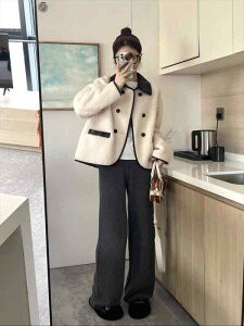 {AWPbg fB[X E[ WPbg ~ V[g AE^[ gbvX tFCNt@[  AC{[ {^   g