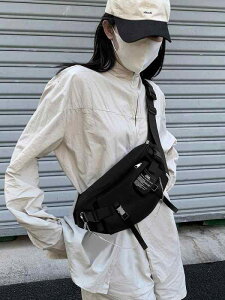 ボディバッグ メンズ レディース おしゃれ ワンショルダー 肩掛け 斜めがけ 海外旅行 スポーツ アウトドア メッセンジャー スリング ウェストポーチ カジュアル ナイロン キャンバス チェー