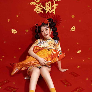 撮影小物 チャイナ風 写真 スタジオ 装飾 演出 グッズ 小道具 記念 ぬいぐるみ 抱き枕 鯉 扇子 セット 手持ち 大きいサイズ 赤