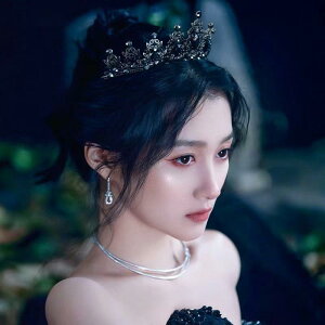 ハロウィン 仮装 可愛い 大人 女性 ティアラ レトロ クラウン ウェディングドレス 頭 飾り プリンセス 写真 誕生日 ハイセンス ブラック シルバー 合金