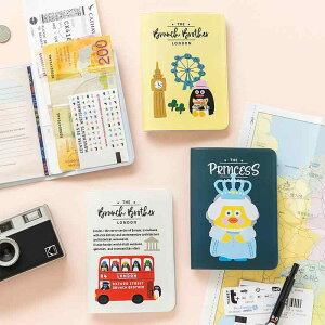 パスポートカバー かわいい 韓国 レディース メンズ 旅行 チケットホルダー カードケース 収納 PVC 防水 薄型 プリント 英文字 バス アヒル