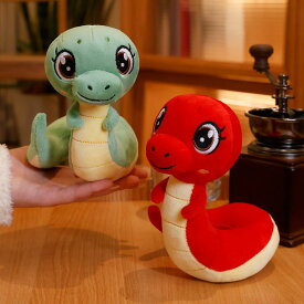 蛇 ぬいぐるみ 新年 マスコット かわいい 2025 小さめ 人形 ギフト 子供部屋 リビング 柔らかい 刺繍 綿 チャイナ風 赤 緑
