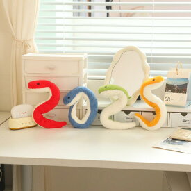 蛇 ぬいぐるみ かわいい 小さめ マスコット 柔らかい ふわふわ 変形 2025 新年 巳 干支 インテリア 子供部屋 リビング ソファ 装飾 綿 青 赤 緑