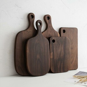 カッティングボード 北米産 ブラックウォールナット 一枚板 厚手 大型ハンドル まな板 パン切り台 ピザプレート サービングトレー 和風