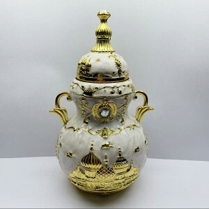 爪楊枝入れ ロシア風 ヨーロピアン建築 城モチーフ メタル製 金属製 赤 卓上 インテリア オブジェ ディスプレイ 楊枝立て 小物入れ ケース おしゃれ アンティーク調