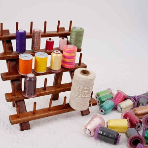 糸巻き ラック スタンド 手芸 木製 無垢材 折りたたみ 30本 大容量 スプール 収納 裁縫 刺繍 ミシン ナチュラル シンプル おしゃれ 茶色 ピンク 乳白