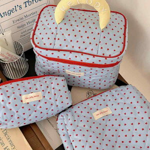 収納ポーチ 旅行 大きめ 大容量 小さめ 大人 レディース おむつ 衣類 コスメ バッグ ジッパー ポケット 持ち手 セット かわいい ハート 英文字タグ
