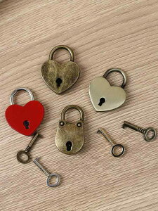 �싞�� �~�j ���g�� �A���e�B�[�N�� �n�[�g�^ �� ���O �����o�� �� ���b�J�[ �w���� �������� �f�R���[�V���� �`���[�� �A�N�Z�T���[ ���^ ��� �� �Ó�