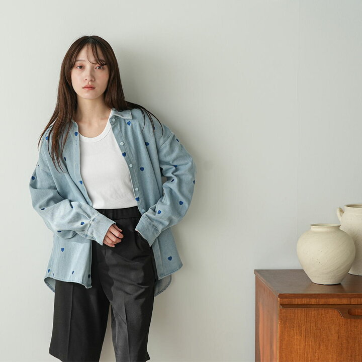 楽天市場】【20%OFFクーポン☆】オーバーサイズハート刺繍デニムシャツ 