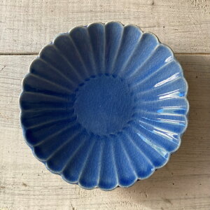 fucca商品 マーガレット小皿  12cm  ブルー  美濃焼 取り皿 日本製 お花皿 輪花皿