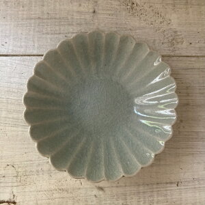 fucca商品 マーガレット小皿  12cm  ライトブルー  美濃焼 取り皿 日本製 お花皿 輪花皿