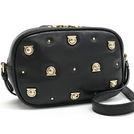 【中古】フェラガモ ショルダーバッグ AU-21 H287 ガンチーニ レザー ブラック スタッズ Salvatore Ferragamo[送料無料]