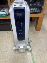 楽天市場】デロンギ オイルヒーター qsd0712ドラゴンデジタルスマート 