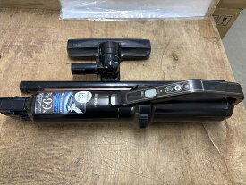 〈中古〉アイリスオーヤマ 極細軽量スティッククリーナー IC-SLDC7-B ブラック コードレス 紙パック式 充電式