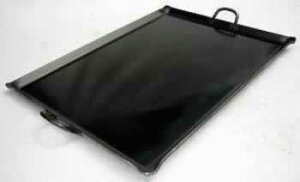 鉄板焼き バーベキュー用 鉄板 中 600×450 GTT-31(バーベキュー鉄板 アウトドア アウトドア用品 日本製 極厚4,5mm 持ち手 大きい鉄板 BBQ鉄板 焼きそば鉄板 お好み焼鉄板 ステーキ鉄板 鉄板焼き BBQ