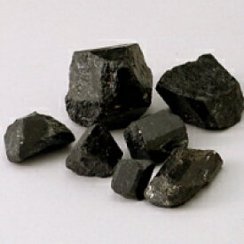 ☆トルマリン鉱石（クロ結晶石）1kg【北海道・沖縄・離島配送不可】