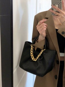 fB[X obO V_[obO nhobO 莝 肳 jb` t@bViu pr ʋ NX{fBobO g[gobO PUU[ S[h `F[ | ΂ߊ|  