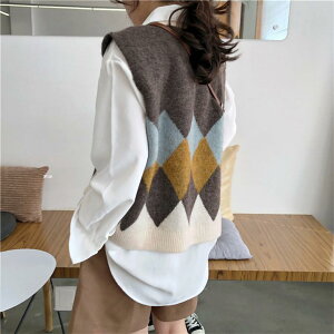 y2024 VzxXg fB[X t H X V[g t H