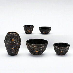 五具足 ジャミール ブラック 具足 ミニ仏具 モダン コンパクト リン 現代仏壇 高級 おしゃれ 感動葬儀。FUNE フューネ