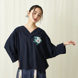 【セール20%オフ】乙姫牡丹 刺繍ブラウス公式 ふりふ トップス シャツ 着物風 牡丹 刺繍 シンプル 白 ホワイト ブラック ネイビー 花柄 和柄 柄 きれいめ 上品 レディース 大人 和風 服 ブランド 大正ロマン レトロ モダン ヴィンテージ 風 おしゃれ 春 夏 秋 服