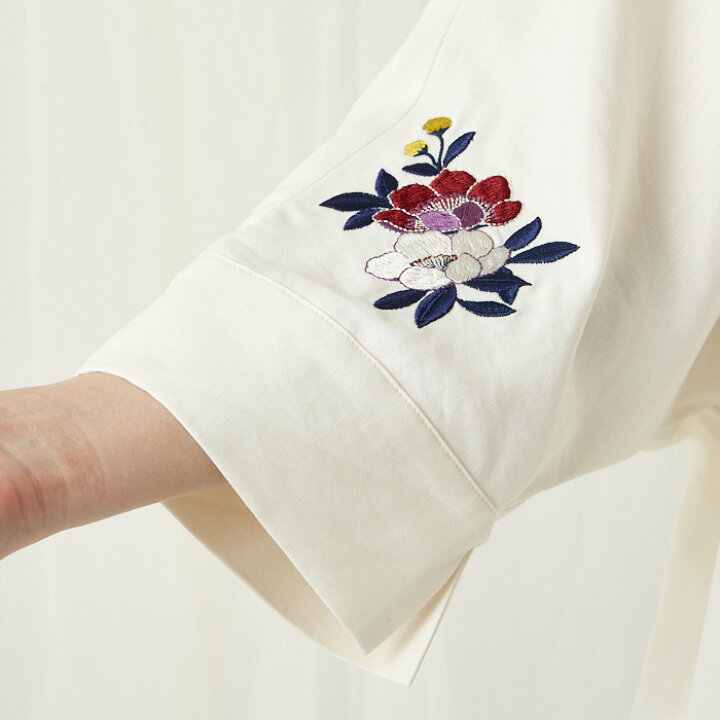 楽天市場】【セール20%オフ】椿小町 刺繍抜き襟ブラウス公式 ふりふ 