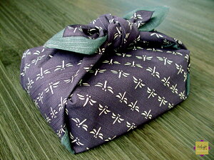 ランチクロス m いせ辰 【とんぼ】 50cm 綿100%シャンタン 包む 布 給食 洗える お弁当 曲げわっぱ 風呂敷専門店 日本 お土産 蜻蛉 トンボ 入学祝い 就職祝い 異動 昇進 退職