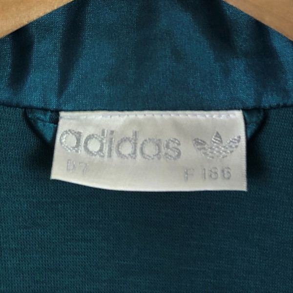 D191112 Adidas アディダス ナイロンジャケット 万国旗タグ N021786 当店一番人気 メンズl グリーン系 ヴィンテージ 80 90 年代