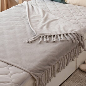 【最大10%OFFクーポン！4日20時～】 【10％レビュークーポン対象】毛布 ブランケット 130×170 フランネル フリンジ 秋冬用 可愛い おしゃれ 掛け毛布 アウトドア 子供 プレゼント ひざ掛け Mサイズ ふわふわ もこもこ ひざかけ 3色 ホワイト グレー ピンク