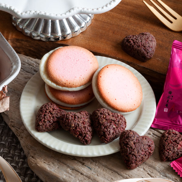 早割博多ミノリカギフトセットSあまおうクランチチョコ、あまおうバウム、あまおうウエハロール贅沢なあまおうスイーツ3種のスイーツギフトセット|お歳暮菓子詰合せスイーツギフトバレンタインあす楽対応<宅急便発送>