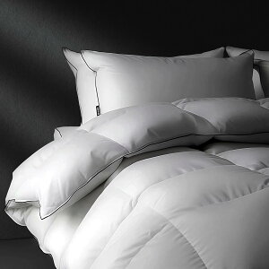 羽毛布団 シングル 掛け布団 MAZOT ダックダウン90%【独自技術とデザインの抗菌防臭加工 詰め物30%増】冬用布団 洗える サイズ:150cm*210cm 重量:約1.9kg (充填量1.1kg) -5℃〜20℃推奨 ホワイト