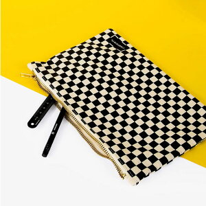  TN|  `FbJ[yP[XiL)y{㗝Xz| z | A[g | G | m |  | V | w |  | Iׂ郉bsO | Mtg | CINQPOINTS | Large checkered pencil case |