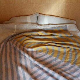 【お買い物マラソン特価10%OFF】ラプアンカンクリ Lapuan Kankurit ウールブランケット ミナ ペルホネン mina perhonen 皆川明 メッツァランピ METSALAMPI 森の湖 メリノウール ブランケット 全2色 130×200cm 北欧 寝具 毛布 おしゃれ お祝い