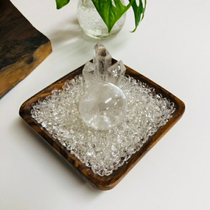 楽天市場】天然 水晶玉 48mm 水晶さざれ 水晶 ミニポイント 高級 