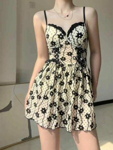 s[X  fB[X 킢  v[ r[` JWA m[X[u XJ[g GKg