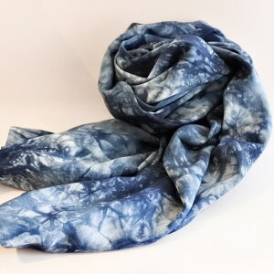 ストール 薄手 春夏 大判 ダークブルー ホームデコレーション ソファ掛け 個性的 染物 モダン インテリア 空間デザイン 装飾品 おしゃれ ユニーク 青 家庭用 個人 母 誕生日 新生活 贈り物 プ