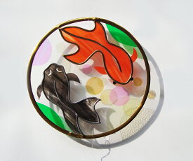 《光の風鈴》金魚のウィンドチャイム　ステンドグラス風金魚　壁飾り　インテリア　ギフト　プレゼント　ハンドメイド　オリジナル（受注生産）
