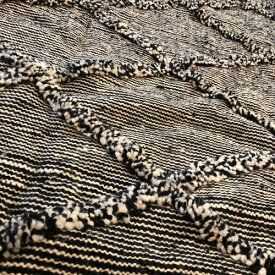 ｢ベニワレン ザナフィ・ブラック｣ モロッコ ラグ ベニワレン ラグ ザナフィ 手織りラグ モロッコ 絨毯 マット モロッコインテリア 高級ラグ