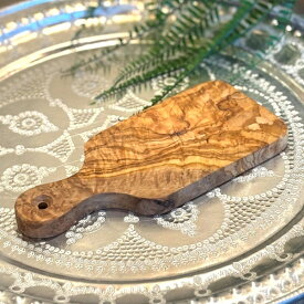 【3,980円以上で送料無料】オリーブ カッティングボード olive cutting board 木製まな板 オリーブの木 まな板 olivewood おしゃれ かわいい ナチュラル ウッドプレート 木製プレート 木のプレート チーズボード フルーツボード カフェ風 キッチン雑貨 オリーブ食器