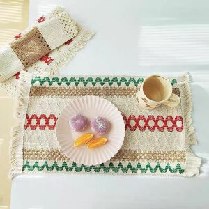 ランチョンマットプレースマットテーブルマットおしゃれ北欧防汚丸洗いお手入れ簡単滑り止め摩擦耐える断熱飾り食卓華やか雰囲気家庭レストラン用(赤い麻ひもス)