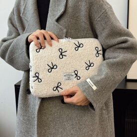 【365日配送】最大1000円OFFクーポン！ふわふわ　PCバッグ PCケース　2サイズ　10インチ　14インチ　レディース　リボン柄　おしゃれ　かわいい　ブラック　ホワイト 持ち運び　シンプル パソコンケース【e.trema.】【エトレマ】